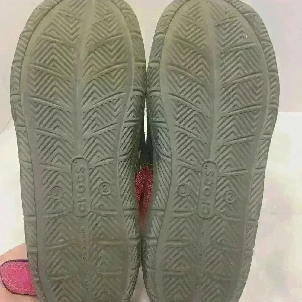 CROCS size j2